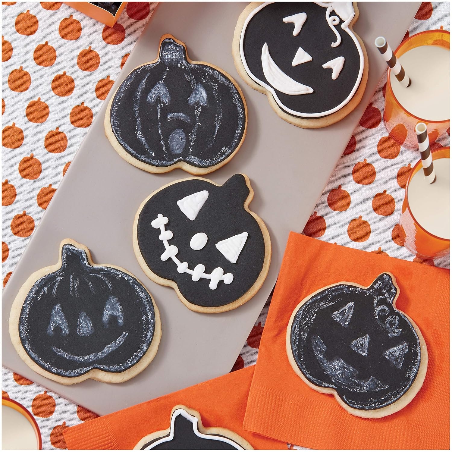 image:imageWilton Decorator Preferred Black Fondant Icing 24 ozBlack