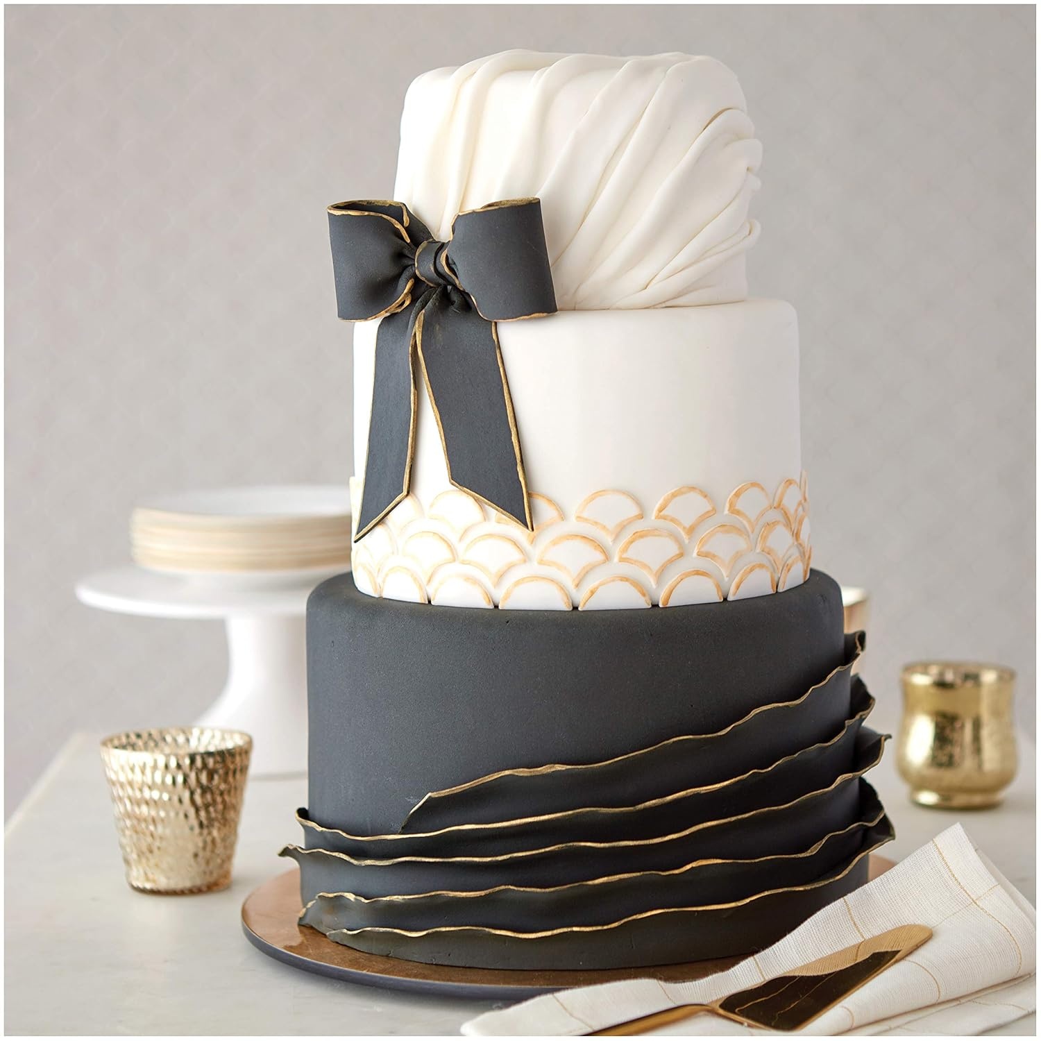 image:imageWilton Decorator Preferred Black Fondant Icing 24 ozBlack