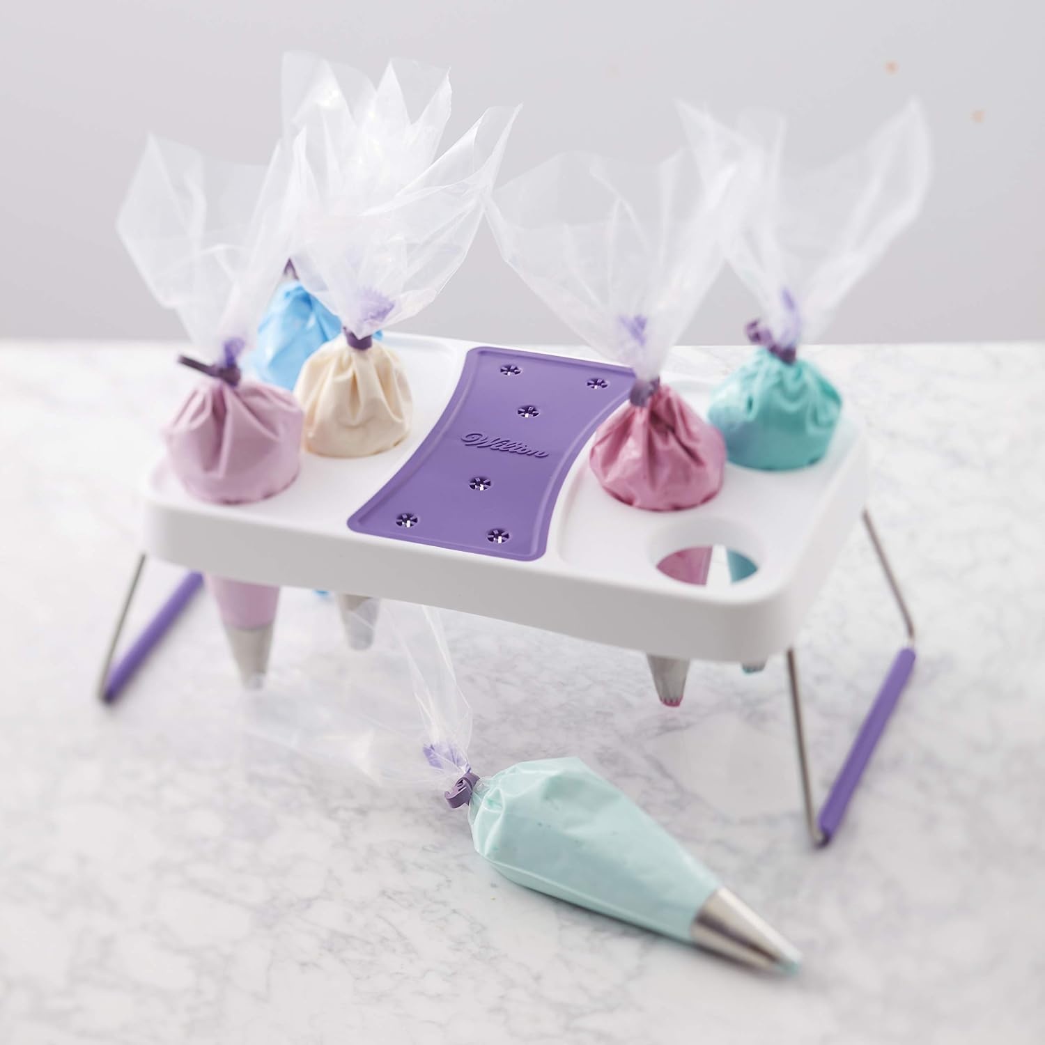 image:imageWilton Decorating Bag Stand Buttercream Flowers 6Cavity