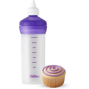Wilton Candy Melts Melt-N-Decorate Bottle – Microwaveable Silicone Bottle for Candy Melts Decorating, Drizzling & Detailing Desserts – Includes Detailing Tip – 1 Count